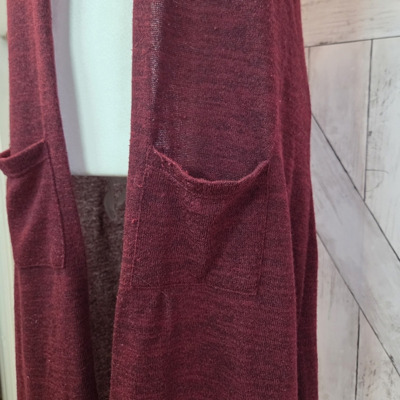 Agnes & Dora Burgundy Sleeveless Cardigan - Picture 3 of 4